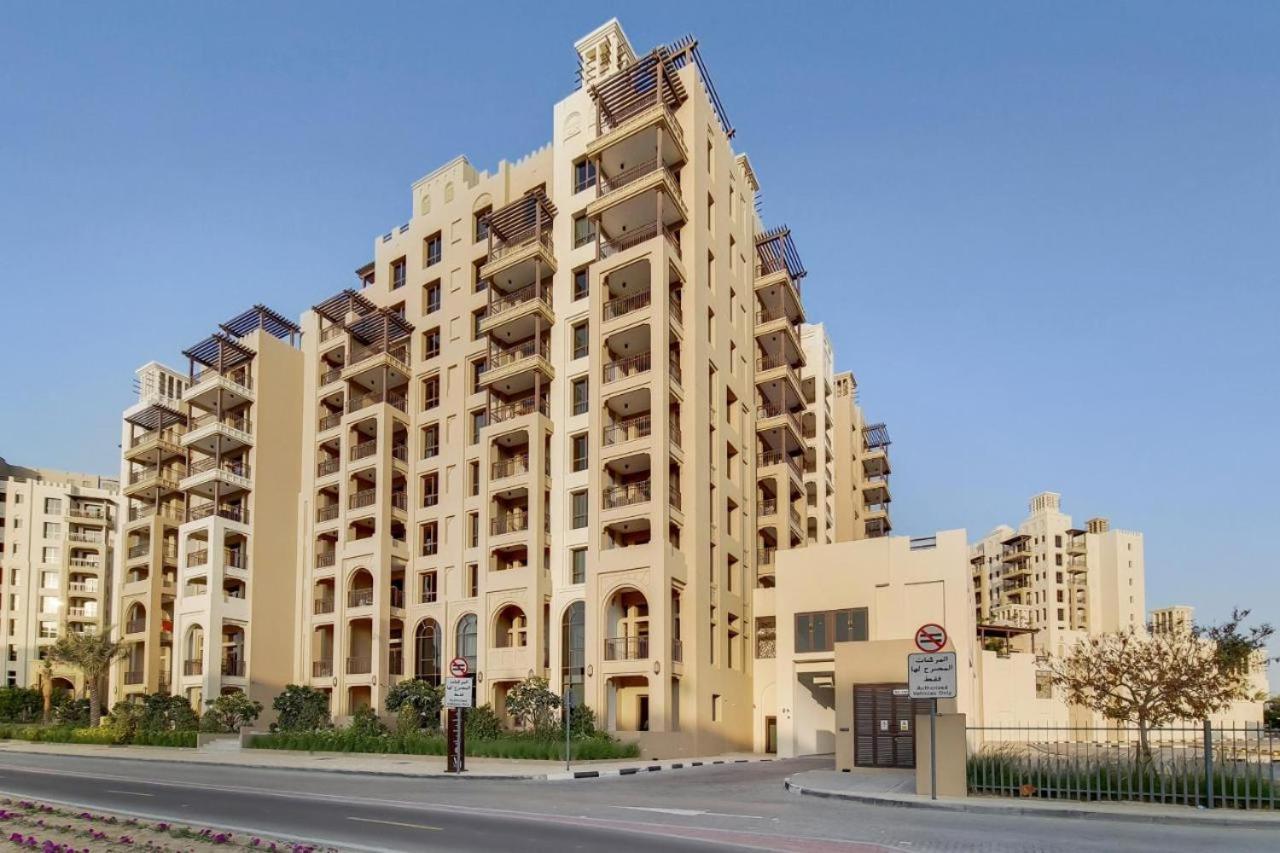 Luxury One Bedroom Dubai Exterior foto